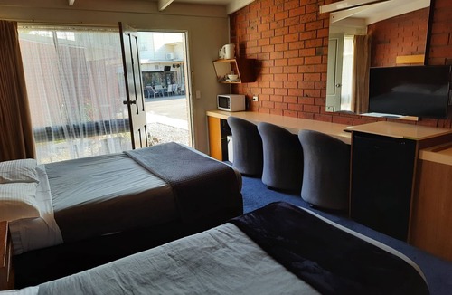 Belmont Hotel | Abbotswood Motor Inn