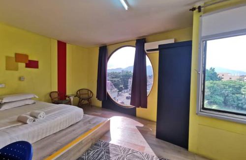 Kampung Kuchai Hotel | Abby by the river