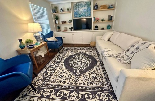 Helena House | Abby Lane- a charming home on a safe and quiet street with a nice forest view