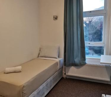 Chiswick Bed & Breakfast | ABC Bed and Breakfast