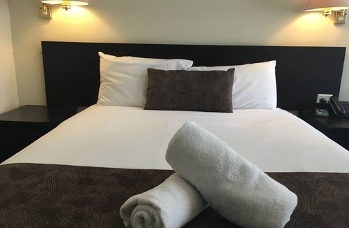 Sylvania Hotel | Abcot Inn