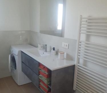 Aydoilles House | Abeille