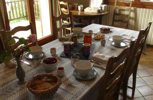 Marthod Bed & Breakfast | Abeille Saint Michel
