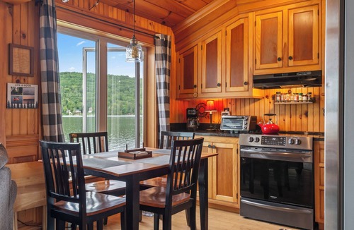 Rangeley Plantation House | Abenaki - Snowmobile from your doorstep! 20min from Saddleback :)