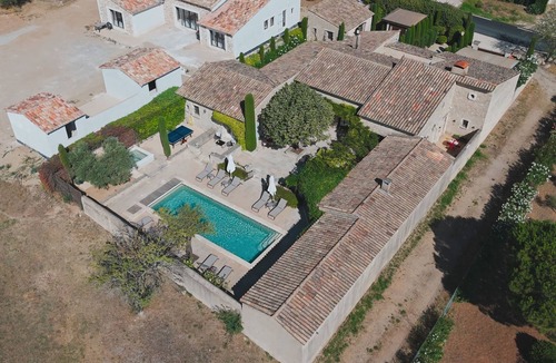 Eygalieres House | Aber Naste by Interhome