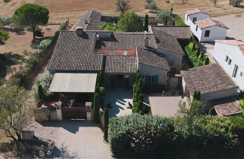 Eygalieres House | Aber Naste by Interhome