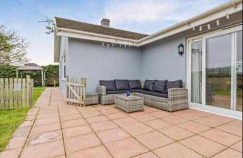 Llandre House | Aberceiro Bungalow