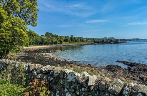 Aberdour Apartment | Aberdour Cosy Coastal Flat