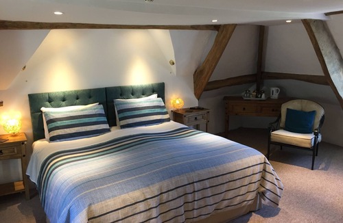 Glasbury House | Aberllynfi Riverside Guesthouse