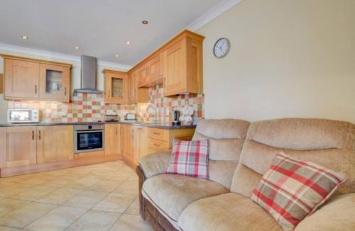 Aberystwyth House | Aberystwyth Ilar Cottage,