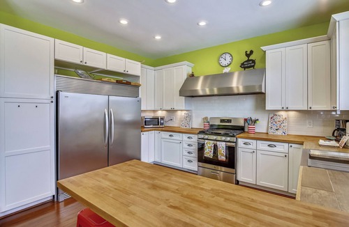 San Jacinto Cottage | Abfab Seaside Cottage by Ryson Vacation Rentals
