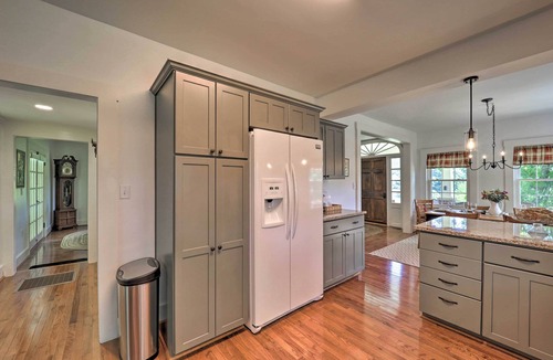 Abingdon House | Abingdon Family Getaway w/Porch & Views!