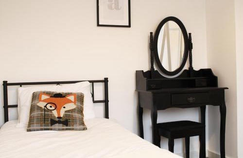 Abingdon Apartment | Abingdon - Private Flat with Garden & Parking 02