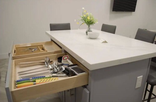 Piedmont House | Abode #2 New Modern Luxe Spacious 2B/2B EV Charger