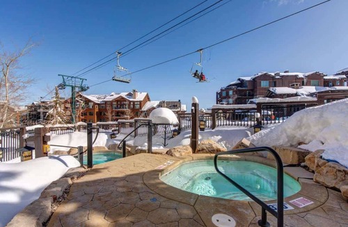 Empire Pass Condo | Abode at Arrowleaf, ski-in/ski-out, hot tub, Empire Pass retreat