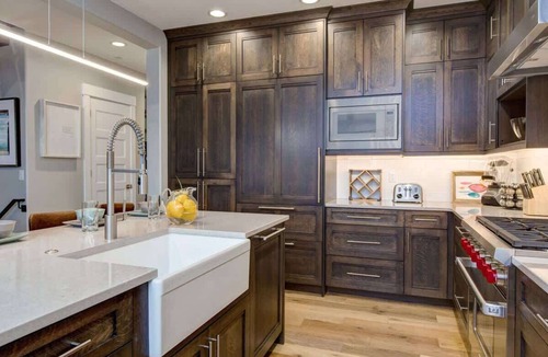 Park City Condo | Abode at Fairway Springs, walk to gondola, canyons shuttle, hot tub