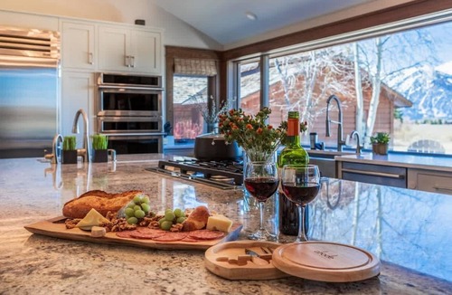 Jackson House | Abode at Sage Springs, Teton views, guest house