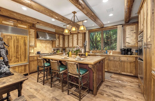 Warm Springs House | Abode at Silvertip | Sweeping Estate with 4 Cabins