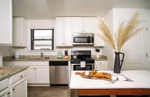 Nashville Apartment | Abode Nashville - Marathon Village Near Downtown