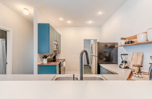 Cedars Apartment | Abode | The Cedars | Stylish 2-Bedroom
