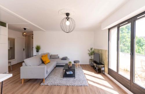 Cergy Apartment | ABONDANCE - Logement urbain, lumineux et design pour 4 pers
