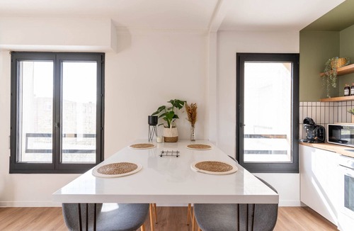 Cergy Apartment | Abondance - Urban, bright and stylish