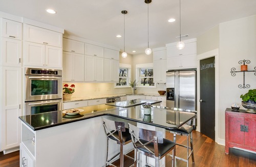 Bee Creek Terrace House | Above Auth Westlake I Pool I Hot Tub I Game Room I Back House I Greenbelt