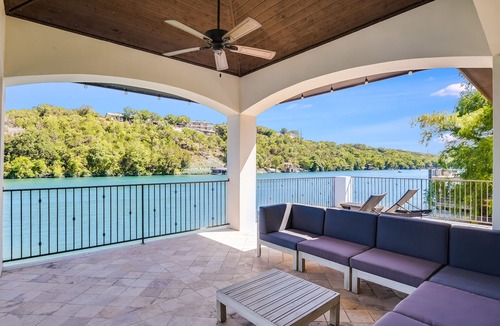 Lower Basin Lake Travis House | Above Autograph I New Remodel | Lakefront Lake Austin | Pool&Spa | Theater