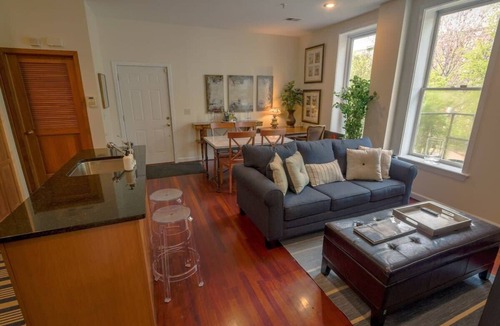 Shaw Apartment | Above Maxwell Wine Bar - Super Central 2Bed 2Bath!