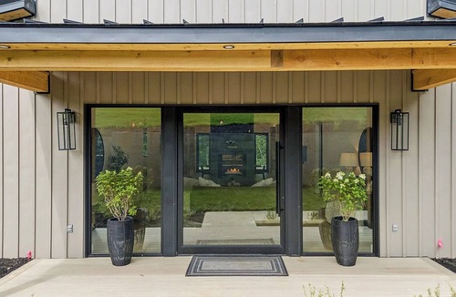 Marrowbone House | Above Nashville Bison Ranch | Private | Wildlife Preserve |