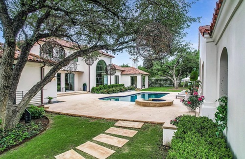 The Ravine House | Above Splendor l 5 Bedrooms l Pool & Spa l Pickleball I Services