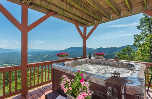 Old Fort Cabin | Above the Clouds | Pet-Friendly Log Cabin with Hot Tub & Epic Views!