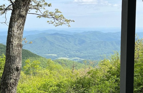 Roseland House | Above The Clouds with Wintergreen Advantage