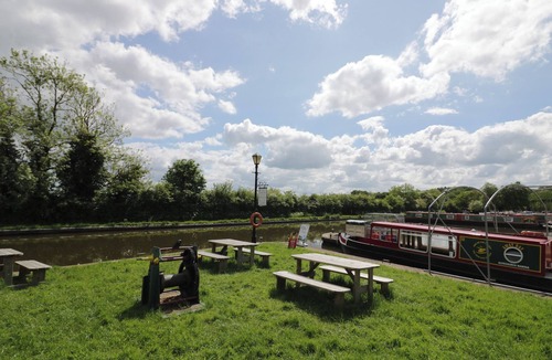 Barnt Green Cottage | Above The Pub