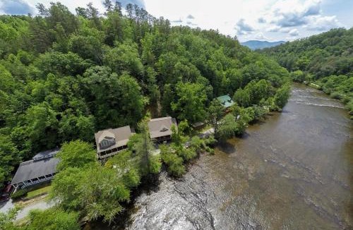Sylva House | Above the River