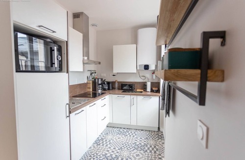 Cauterets Apartment | Above the roofs