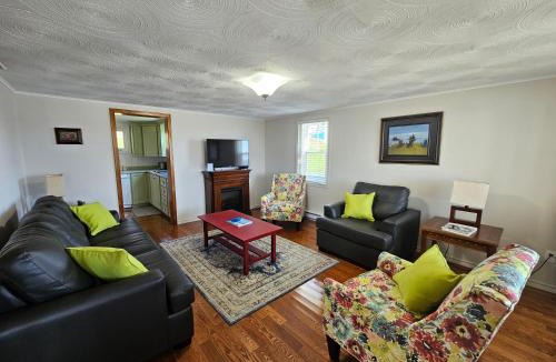 Twillingate House | Above The Tickle