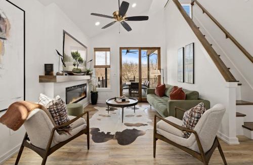 Bentonville House | Above The Trees-Hot Tub-On MTB Trail-Unique&Luxury
