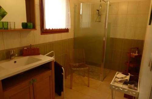 Saint-Christophe-du-Jambet Bed & Breakfast | Abrikota