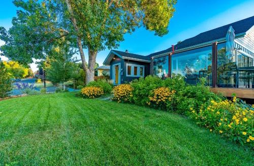 Livingston House | Absaroka Sunrise