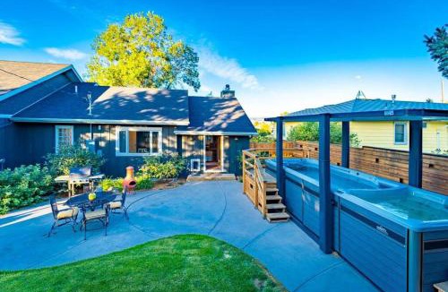 Livingston House | Absaroka Sunrise