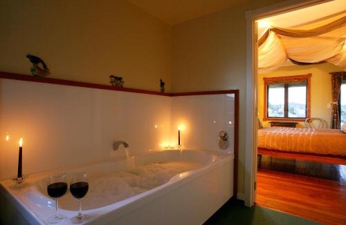 Waitomo Caves Bed & Breakfast | Abseil Inn