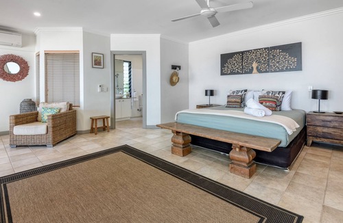 Oak Beach House | Absolute Beach Front