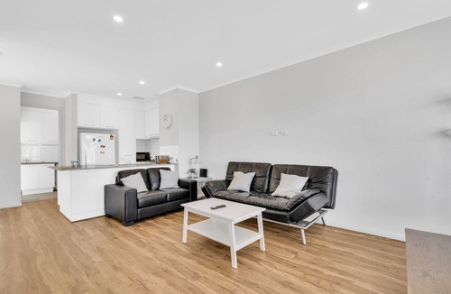 Semaphore House | Absolute Beach Front Home With Sea Views