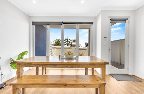 Semaphore House | Absolute Beach Front Home With Sea Views