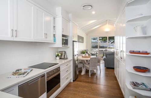 Patonga House | Absolute Beach Front House Panoramic Views