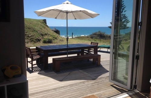 Pukehina House | Absolute beachfront Pukehina