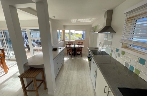 Pukehina House | Absolute Beachfront! - Large, airy, NEW! holiday house