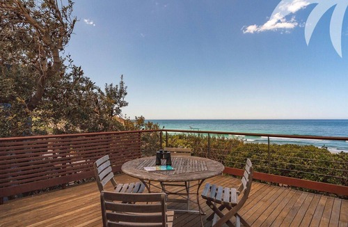 Blueys Beach House | Absolute beachfront at Panorama