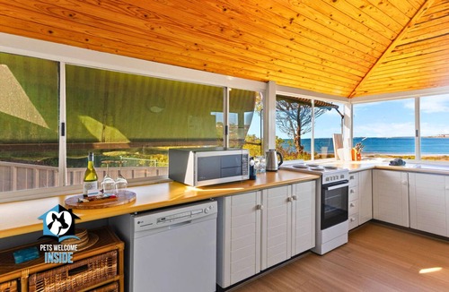 McCracken House | Absolute Beachfront 3BR 2BA Home w/Beach Track